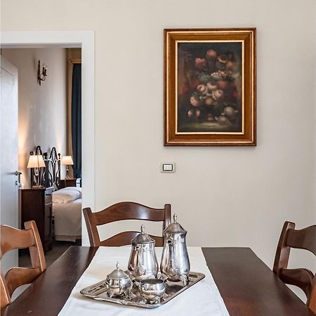 Palazzo Dei Pavoni, Relais Di Charme Bed and Breakfast LʼAquila Buitenkant foto