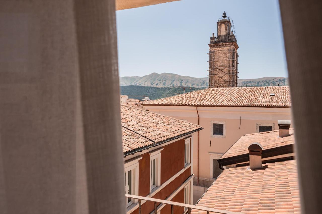 Palazzo Dei Pavoni, Relais Di Charme Bed and Breakfast LʼAquila Buitenkant foto