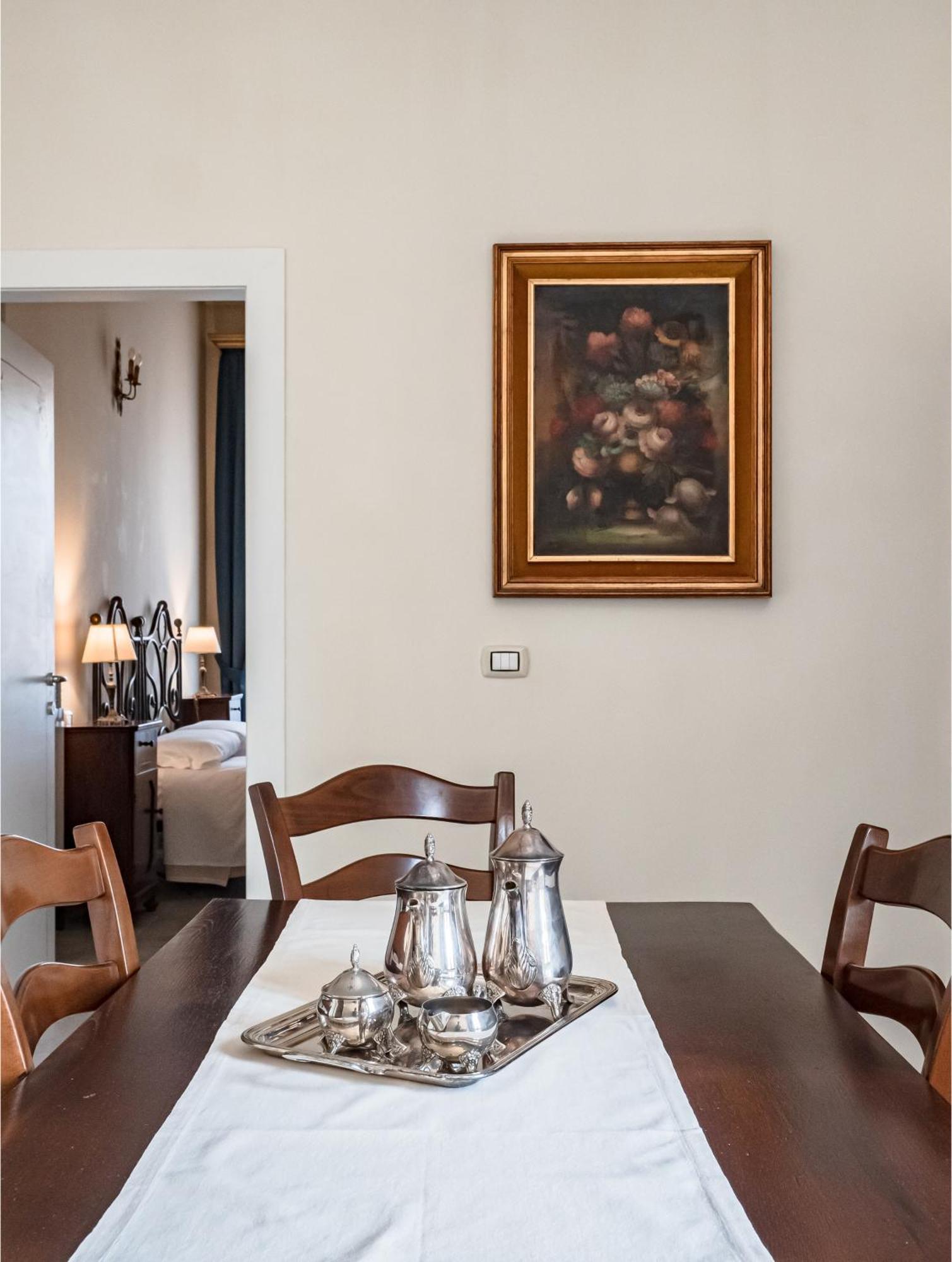 Palazzo Dei Pavoni, Relais Di Charme Bed and Breakfast LʼAquila Buitenkant foto